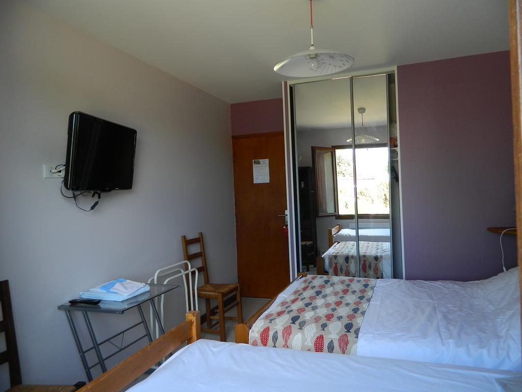 Chambre D'Hotes Les 3 Moulins Cozes Εξωτερικό φωτογραφία